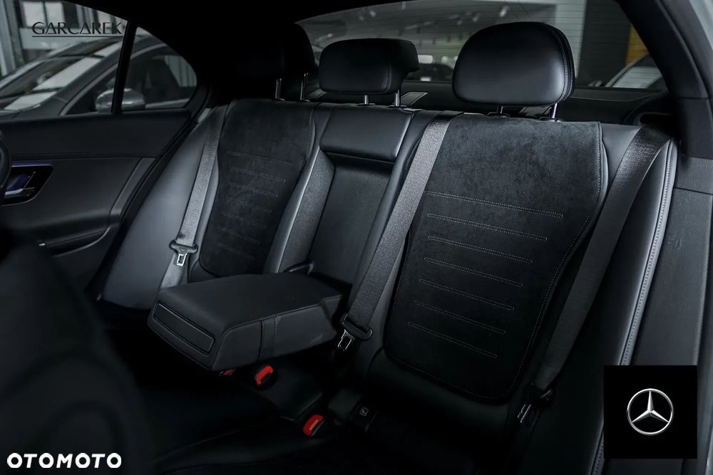 Mercedes-Benz Klasa C 300 e PHEV 4-Matic AMG - 7