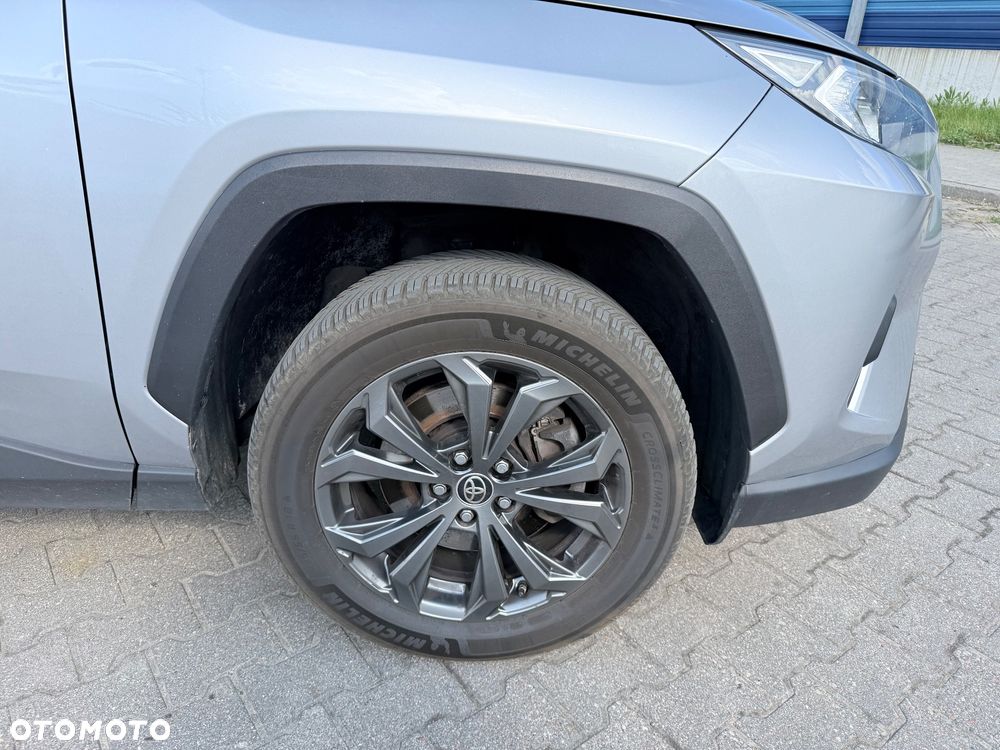 Toyota RAV4 - 5
