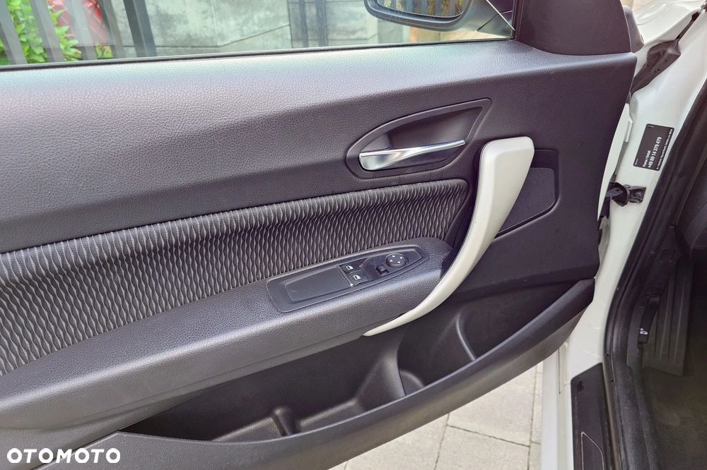 BMW Seria 1 118i Advantage - 15