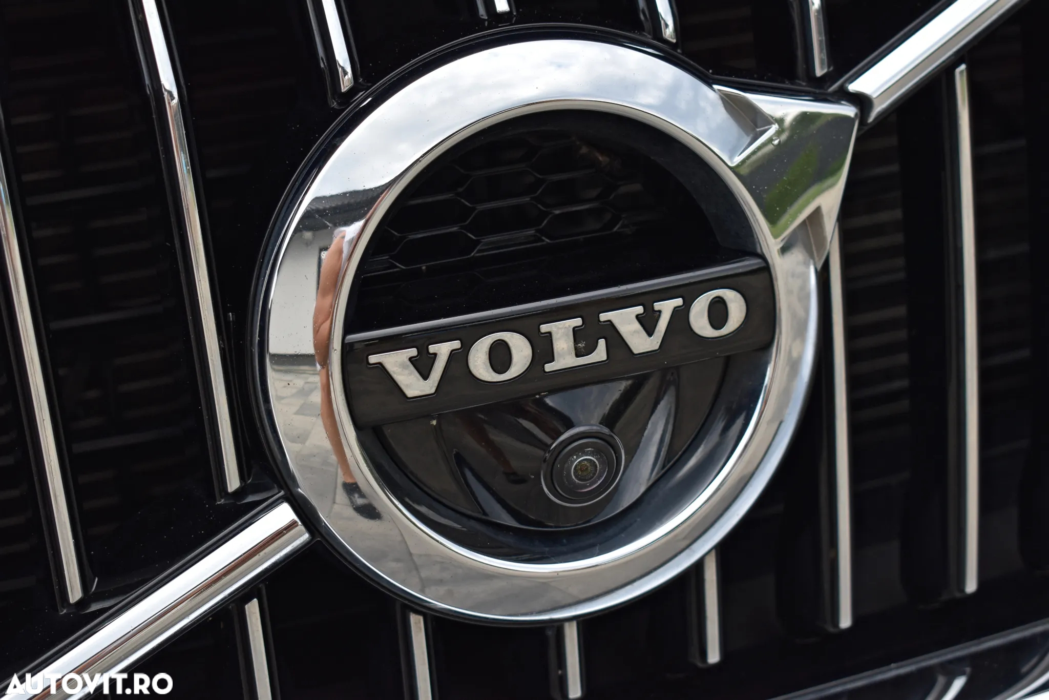 Volvo XC 60 B4 MHEV AT8 AWD Inscription - 24