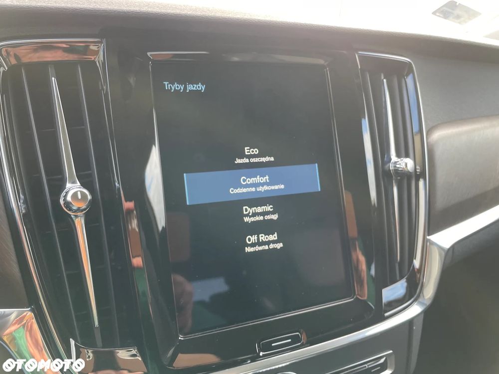 Volvo V90 Cross Country T5 AWD Pro - 31