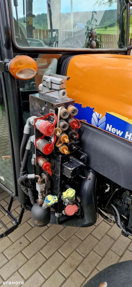 New Holland T4030F - 9