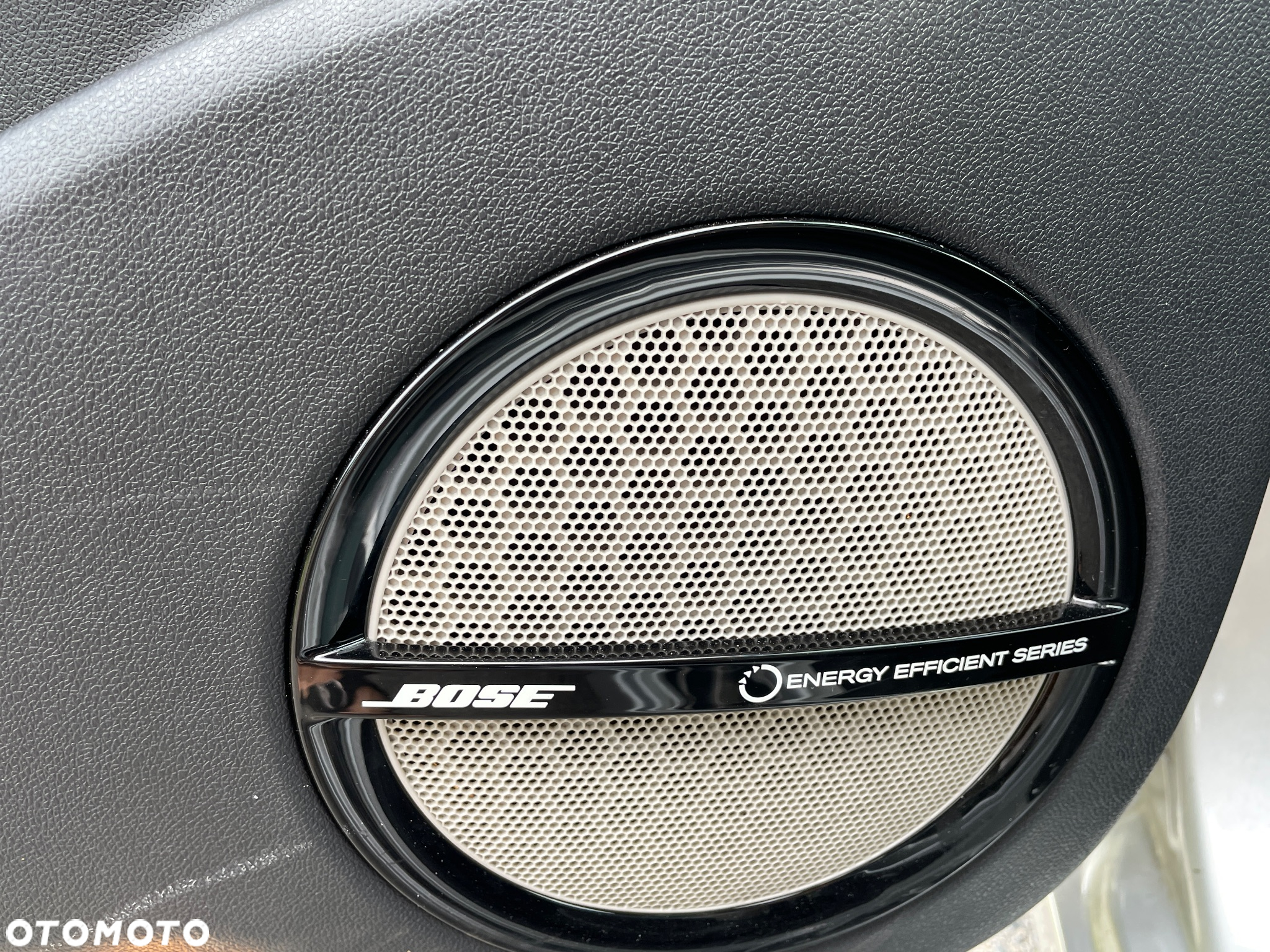 Renault Grand Scenic ENERGY TCe 130 S&S Bose Edition - 36