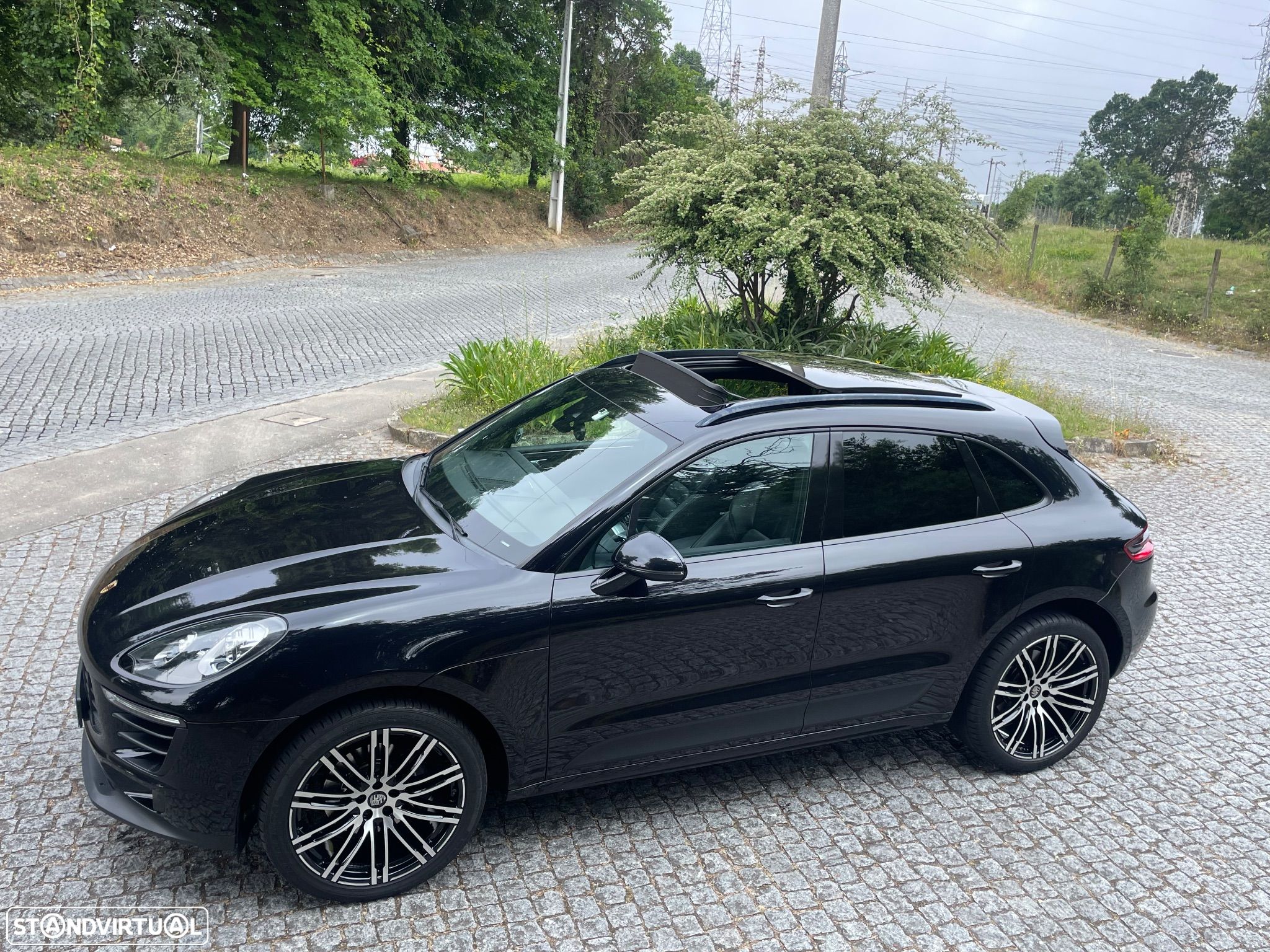 Porsche Macan Standard - 1