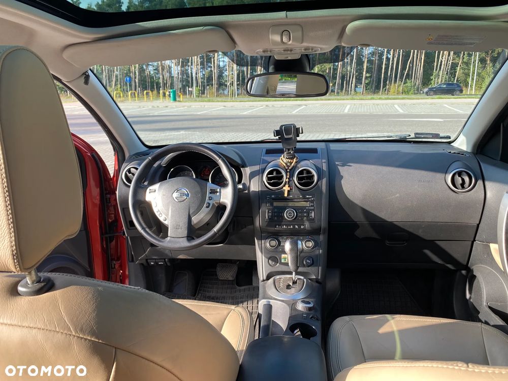 Nissan Qashqai - 25