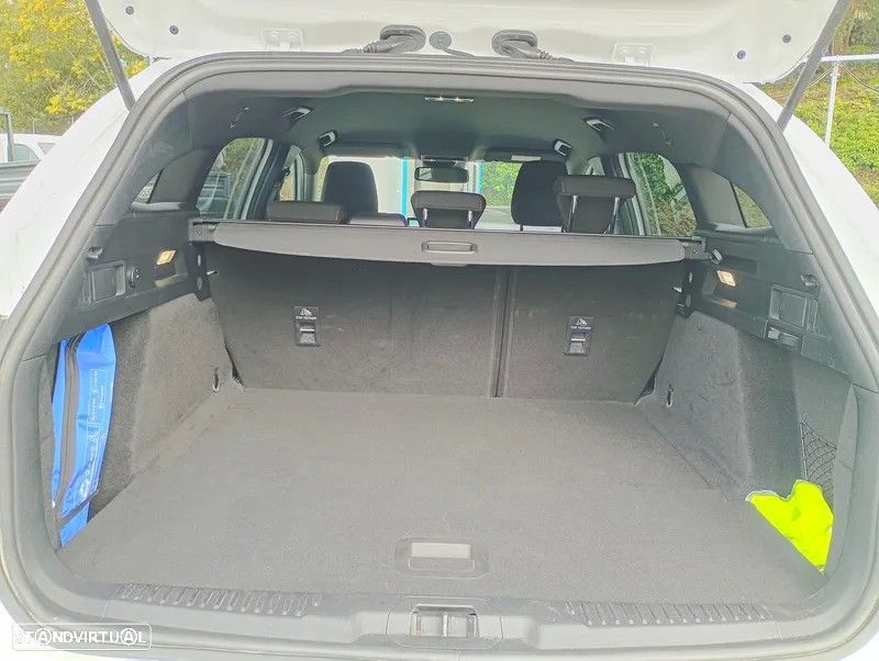 Ford Focus SW 1.0 EcoBoost MHEV ST-Line - 11