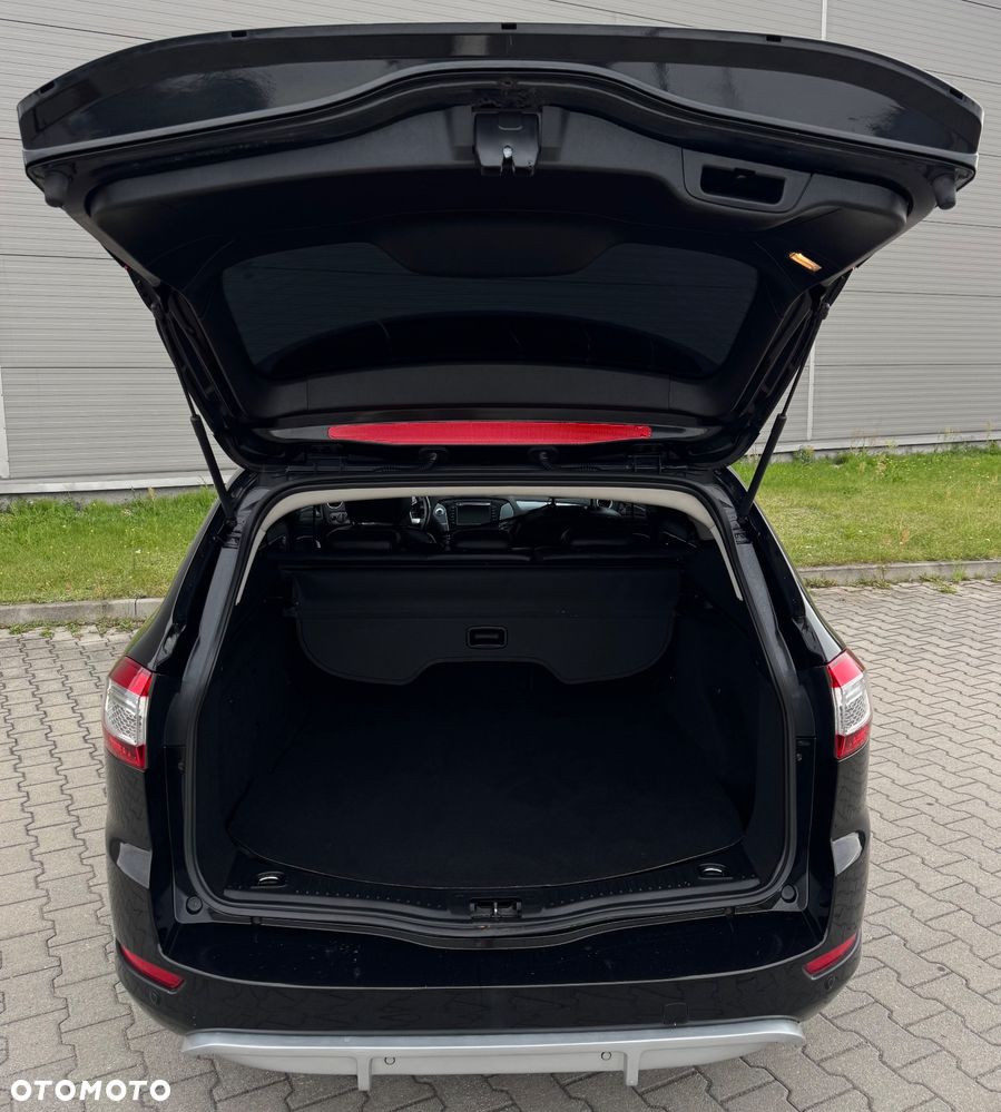 Ford Mondeo - 22