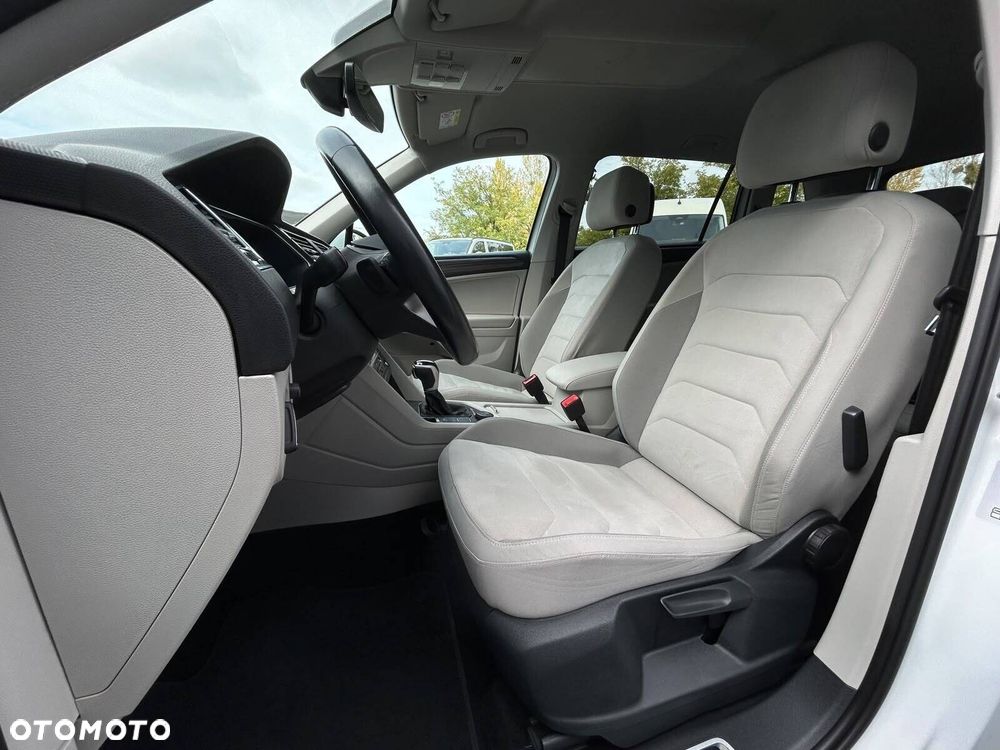 Volkswagen Tiguan 2.0 TSI 4Mot Elegance DSG - 9