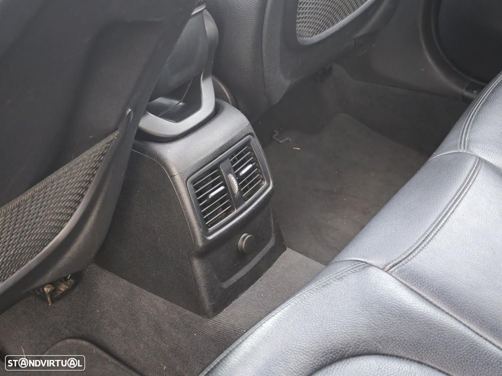 BMW X1 18 d sDrive Auto - 37
