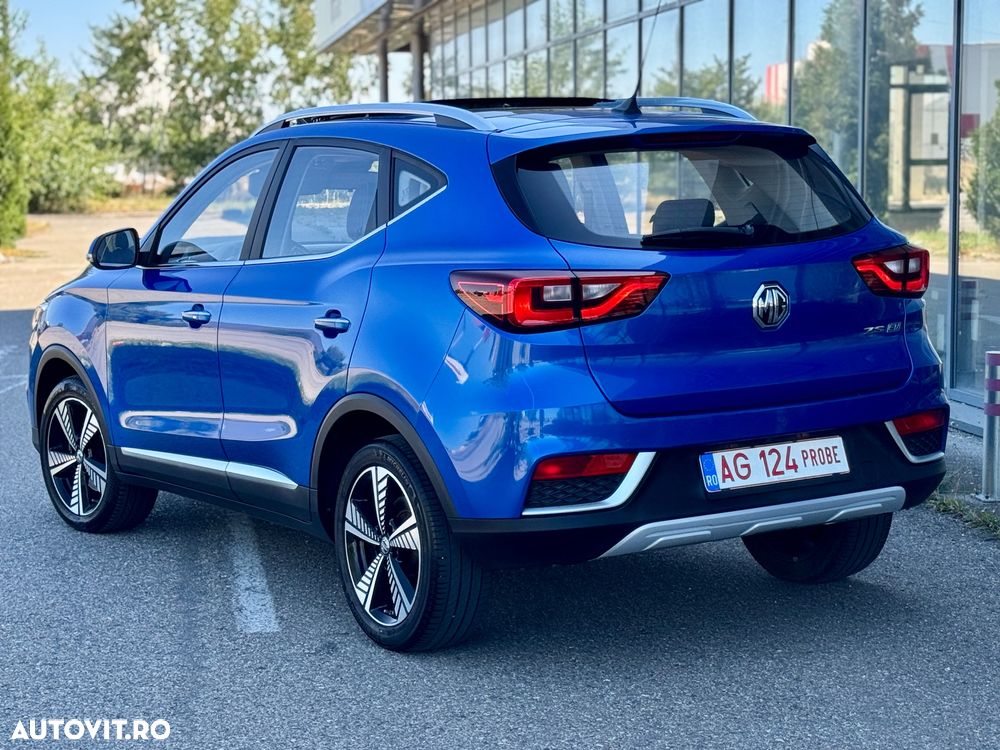 MG ZS EV - 5