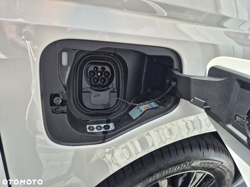 Volkswagen Multivan 1.5 eHybrid PHEV 180kW 4Motion L2 Edition DSG - 12