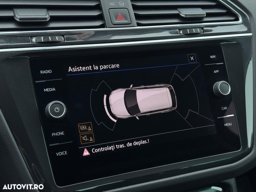 Volkswagen Tiguan 2.0 TDI DSG Elegance - 16