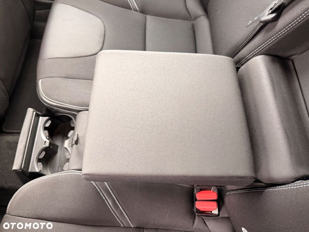 Volvo V40 - 38