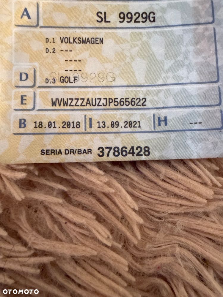 Volkswagen Golf 2.0 BlueTDI DSG Highline - 39