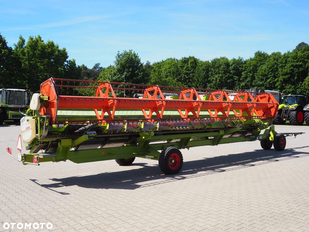 Claas Lexion 580 + V900 - 13