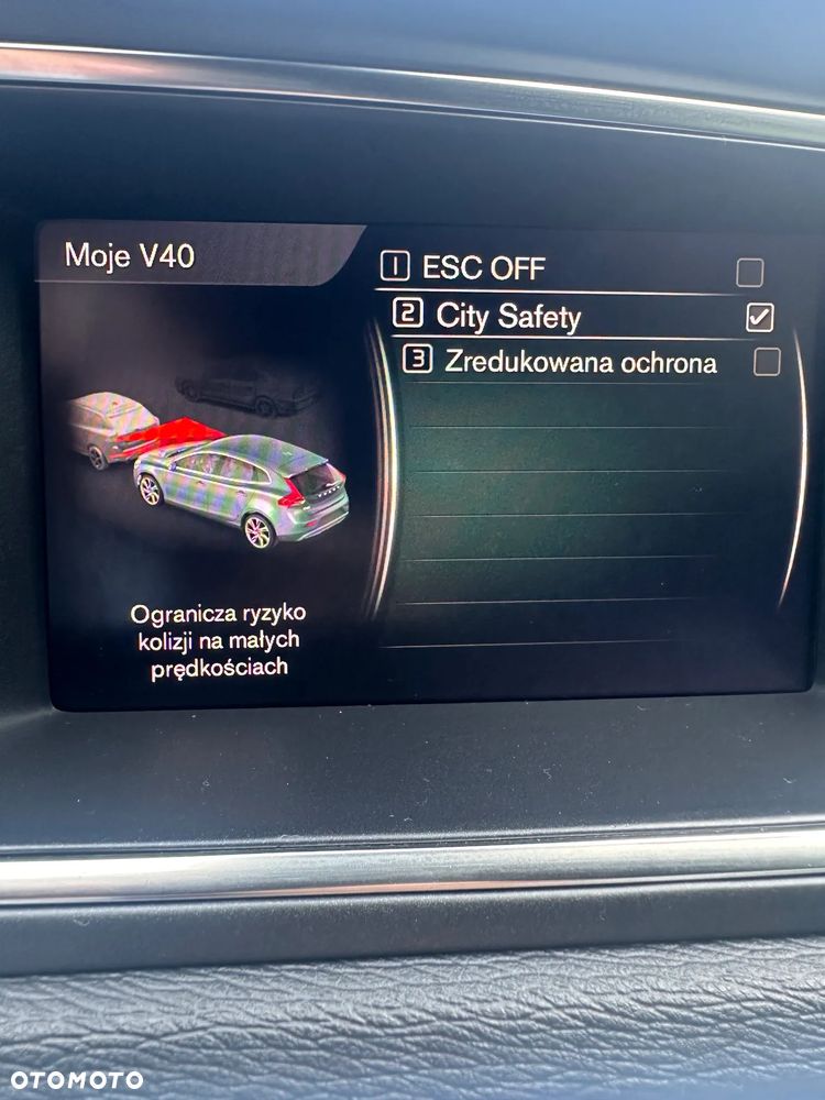 Volvo V40 - 15