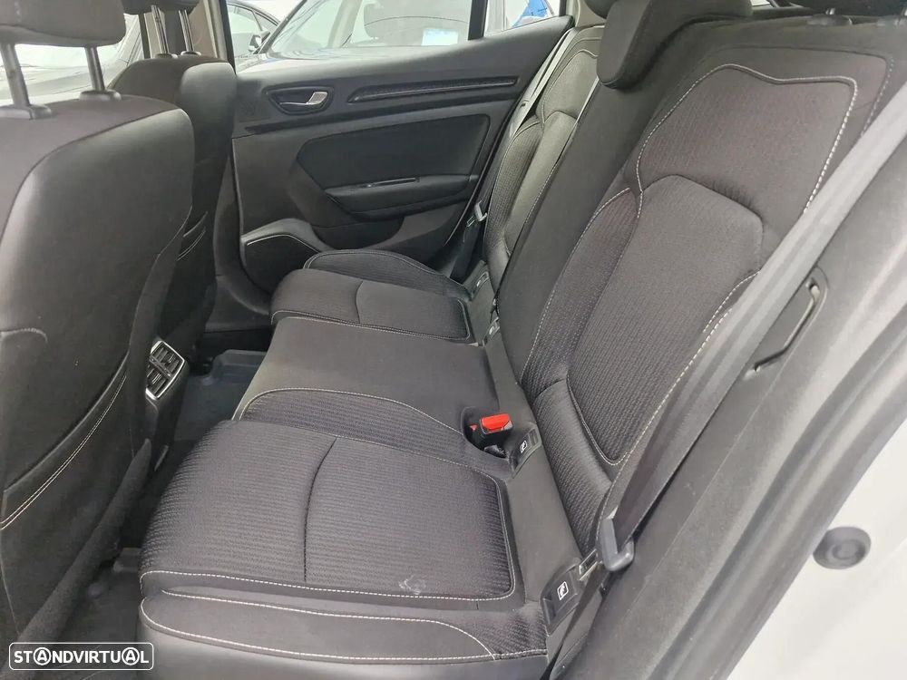Renault Mégane ENERGY dCi 110 EDC LIMITED - 12