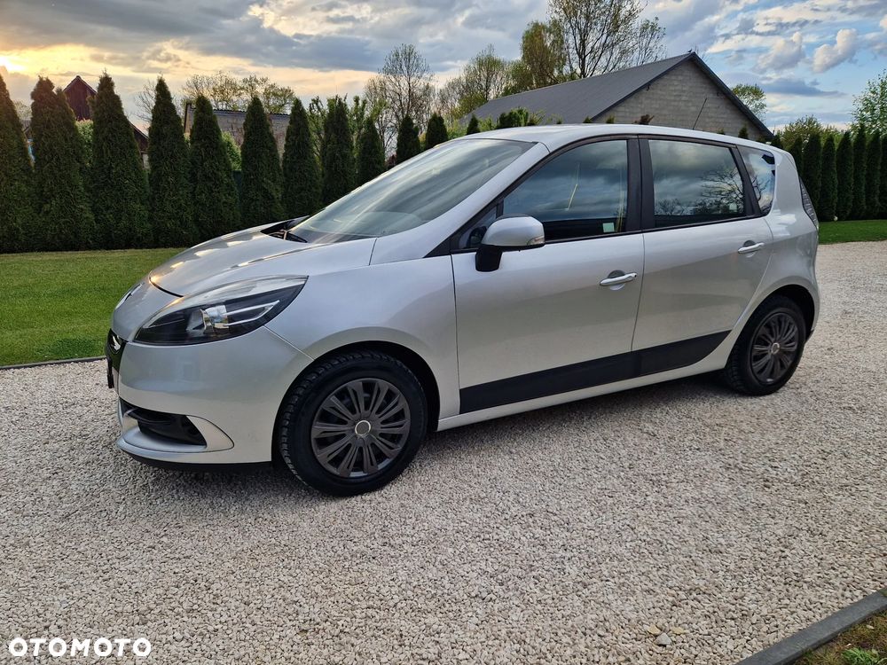 Renault Scenic 1.6 16V 110 TomTom Edition - 9