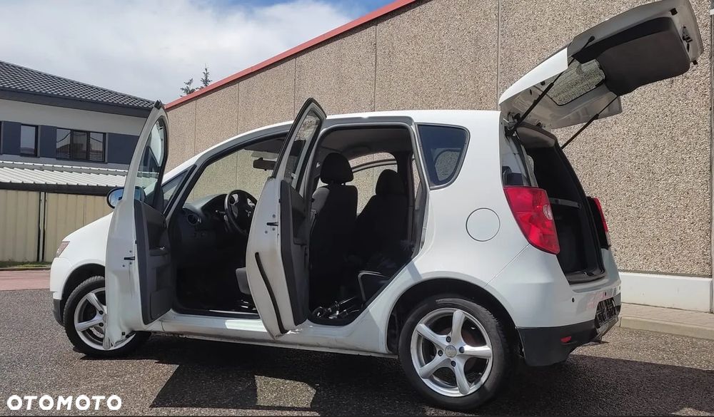 Mitsubishi Colt 1.3 Inform - 16