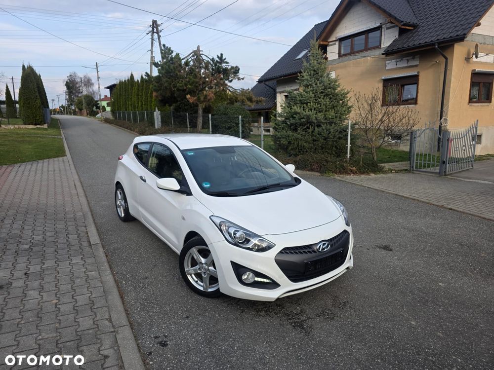 Hyundai i30 1.4 Fifa World Cup Edition - 32