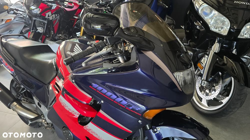 Honda CBR - 25