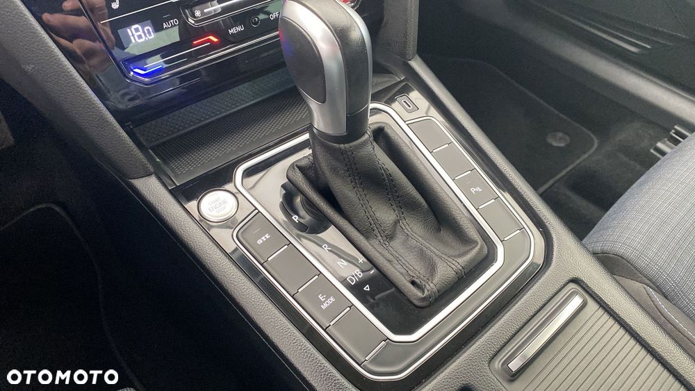 Volkswagen Passat 1.4 TSI Plug-In Hybrid GTE DSG - 19