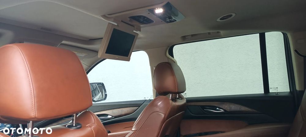 Cadillac Escalade - 25