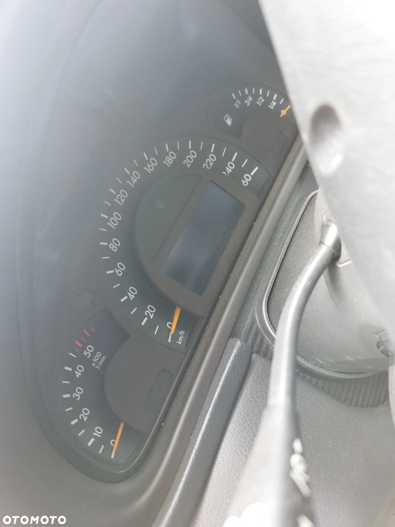 Mercedes  C 200 CDI 2003 r 2,2 D - 10