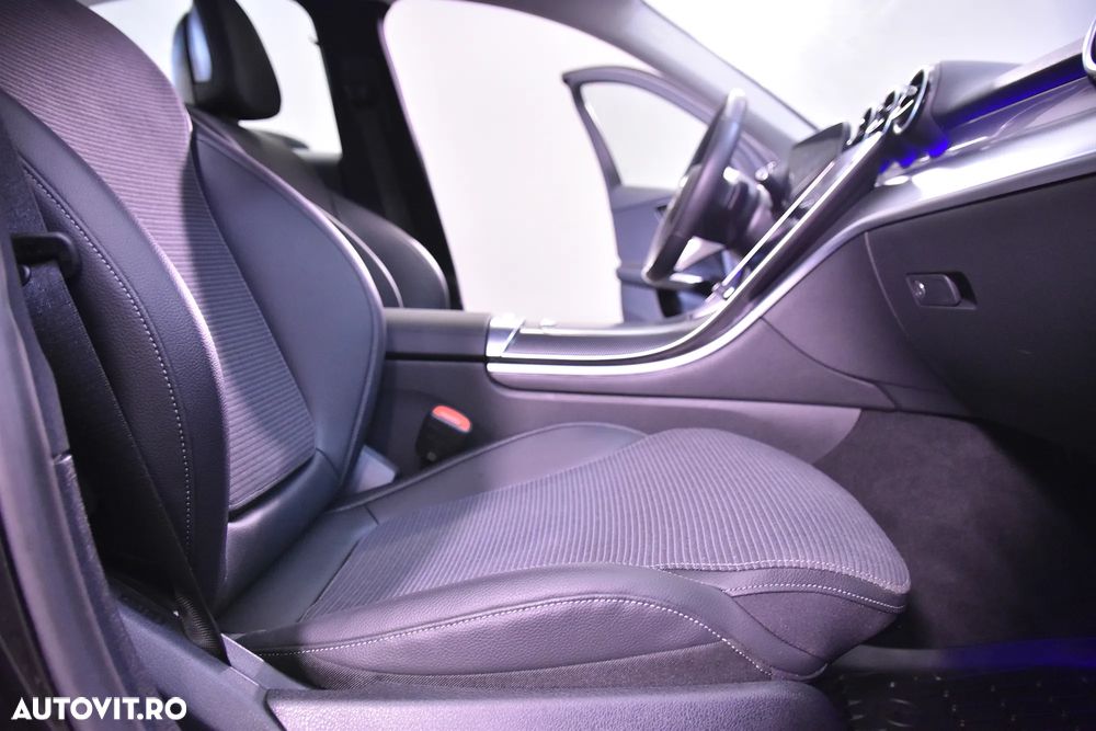 Mercedes-Benz C 220 d 9G-TRONIC - 11