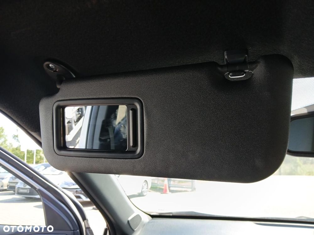 Toyota Yaris Cross Hybrid 1.5 Comfort - 31