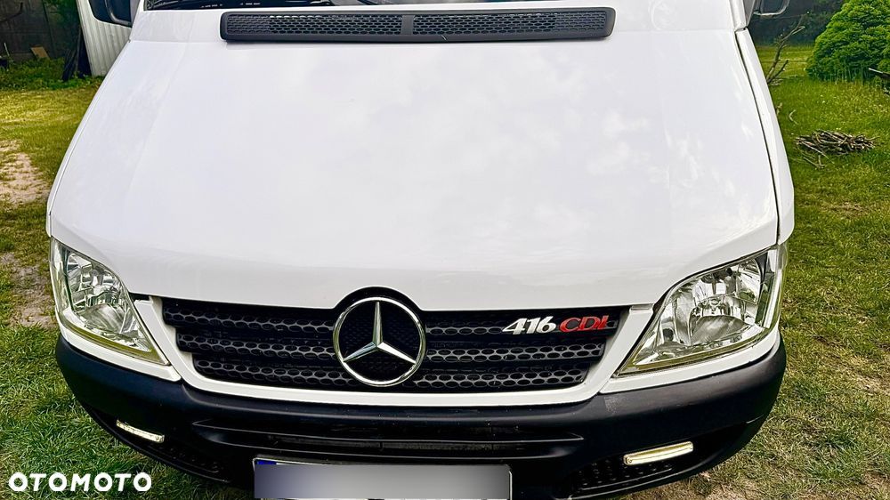 Mercedes-Benz Sprinter - 10