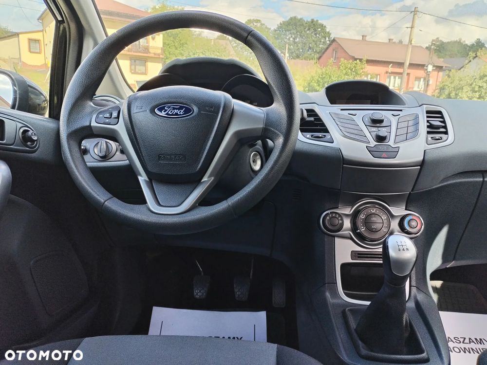 Ford Fiesta - 21