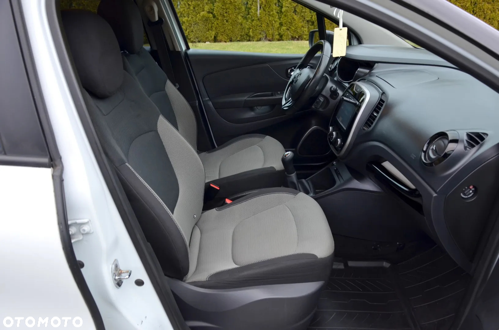 Renault Captur - 12