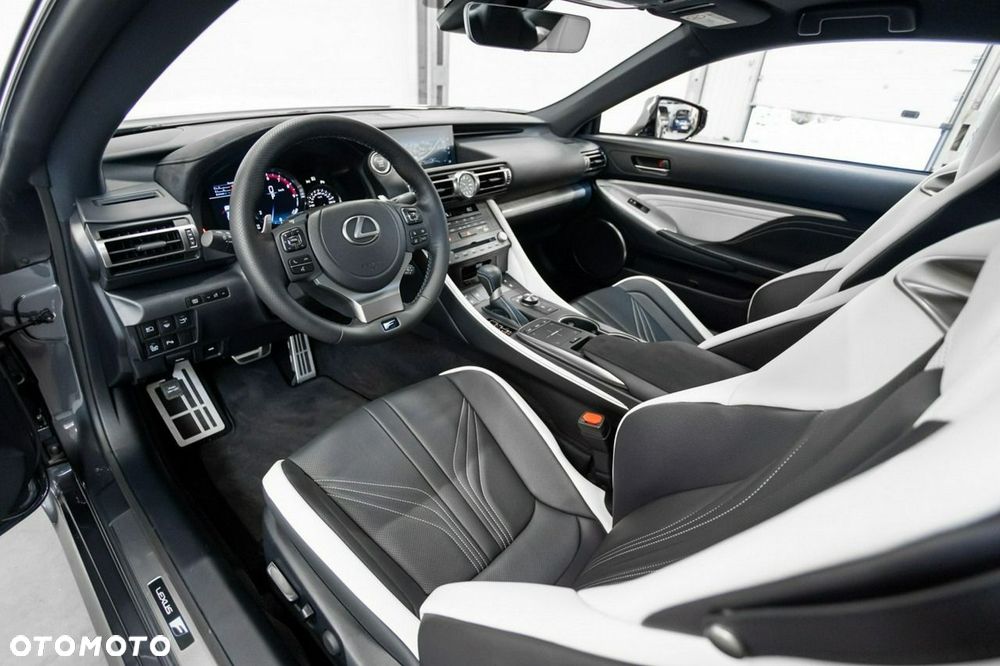 Lexus RC - 25