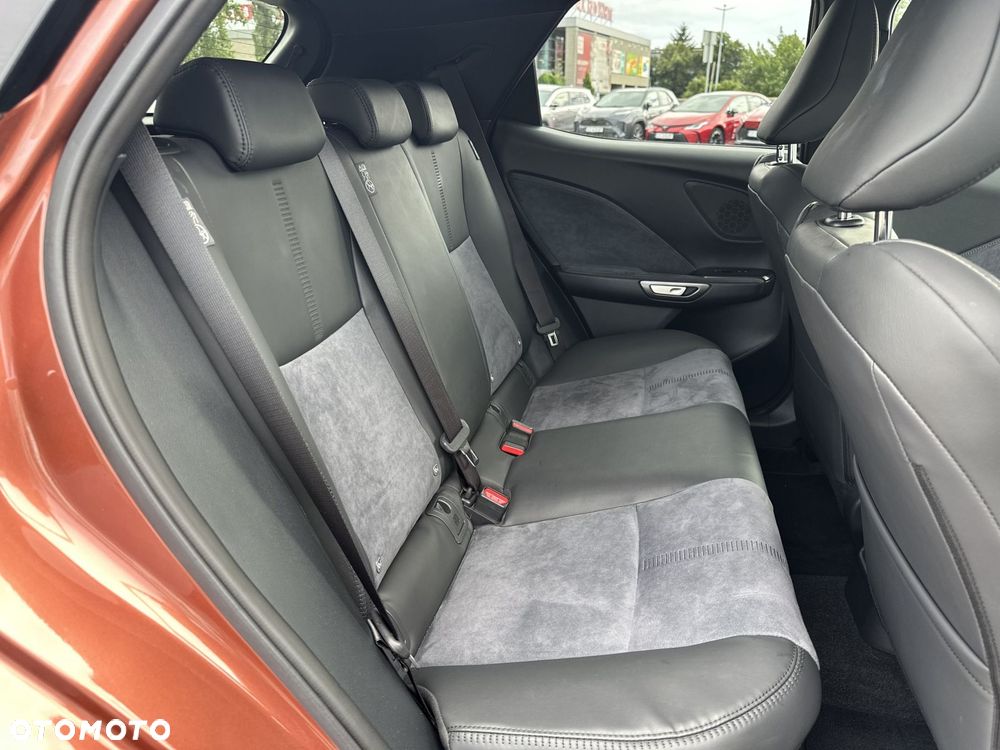 Lexus LBX 1.5 Hybrid Original Edition - 10