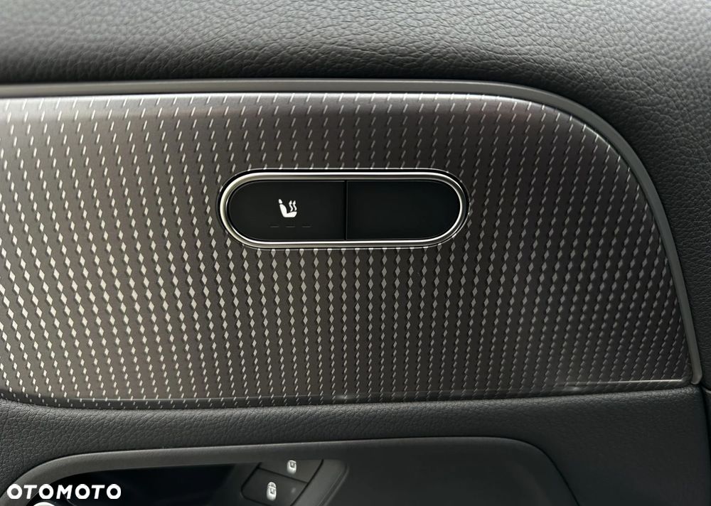 Mercedes-Benz GLA 200 4-Matic Progressive - 20
