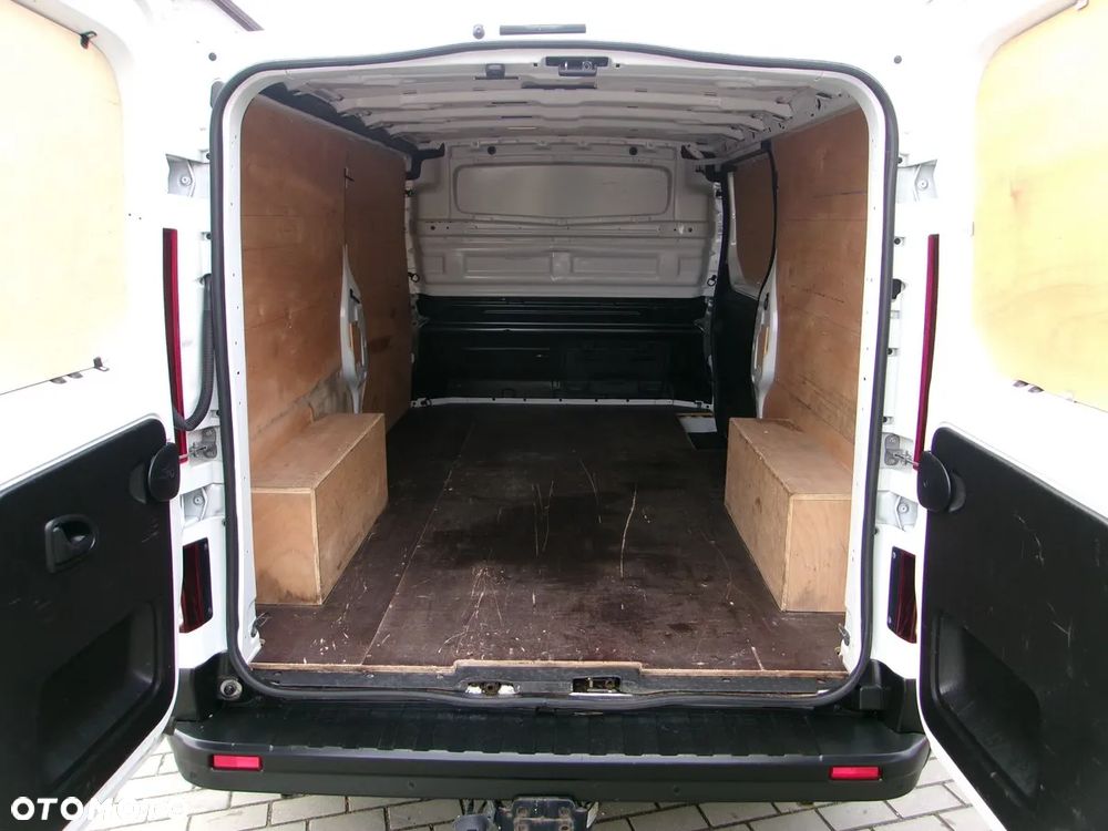 Renault TRAFIC - 9