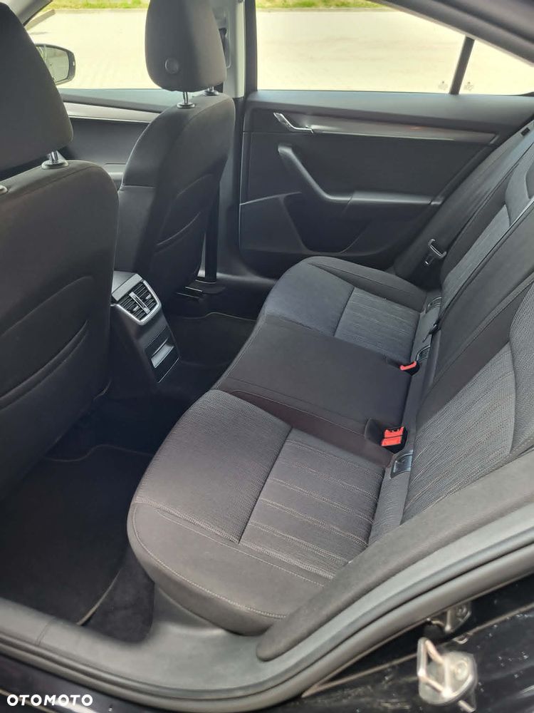 Skoda Octavia 1.4 TSI DSG Style - 10