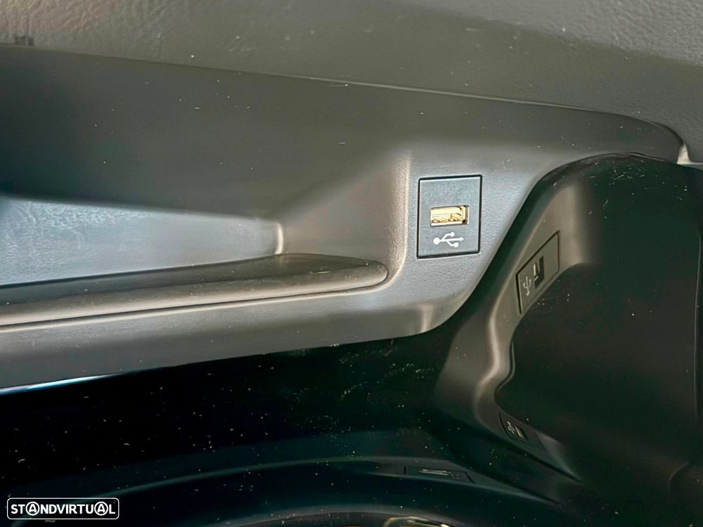 Toyota C-HR 1.8 Hybrid Square Collection - 21