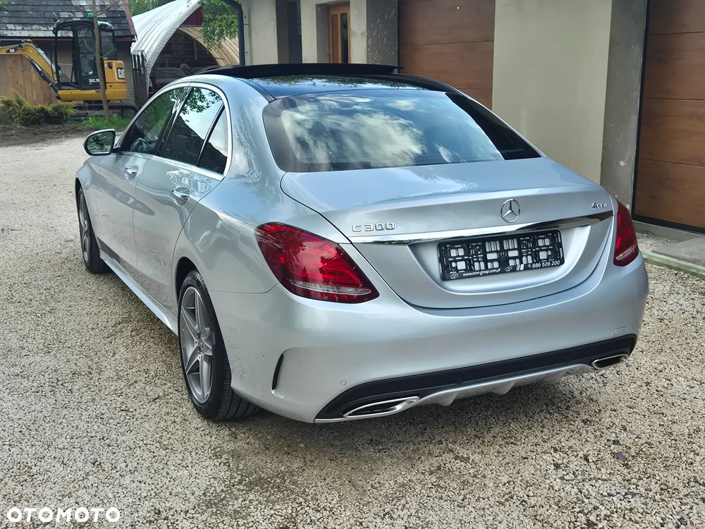 Mercedes-Benz Klasa C 300 7G-TRONIC AMG Line - 19