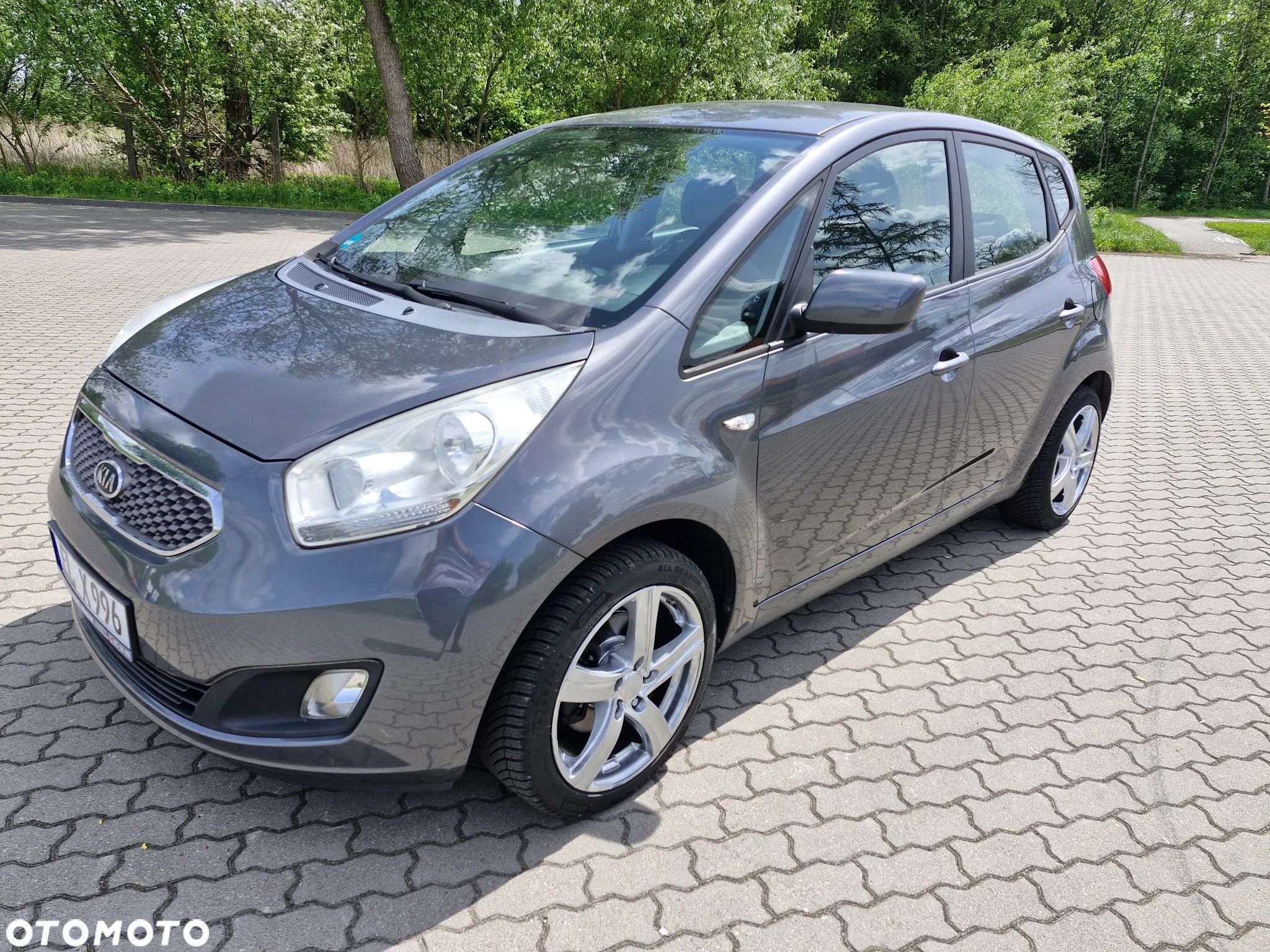 Kia Venga 1.4 CVVT Attract - 1