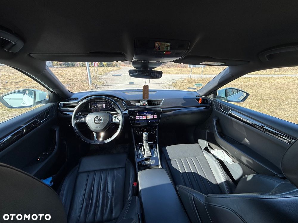 Skoda Superb 2.0 TDI L&K DSG - 10