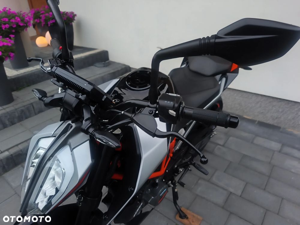 KTM Duke - 23