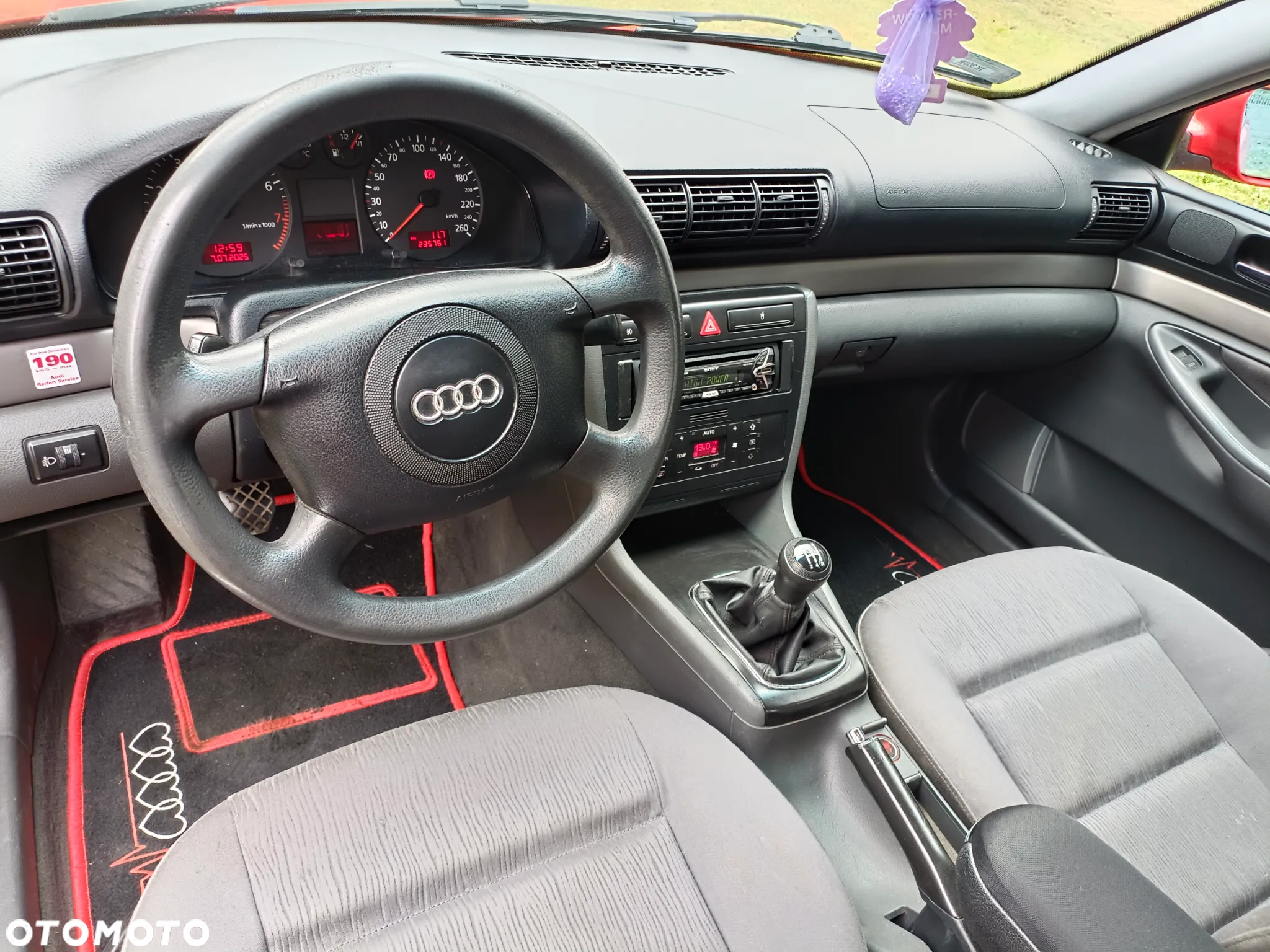 Audi A4 1.6 - 5