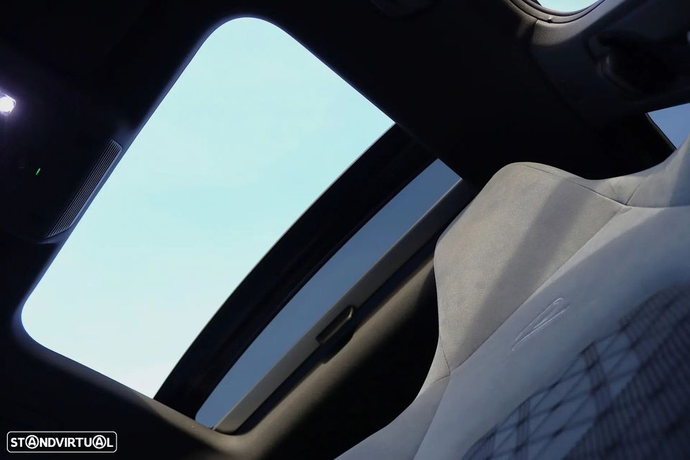 VW Golf 1.5 eTSI R-Line DSG - 19
