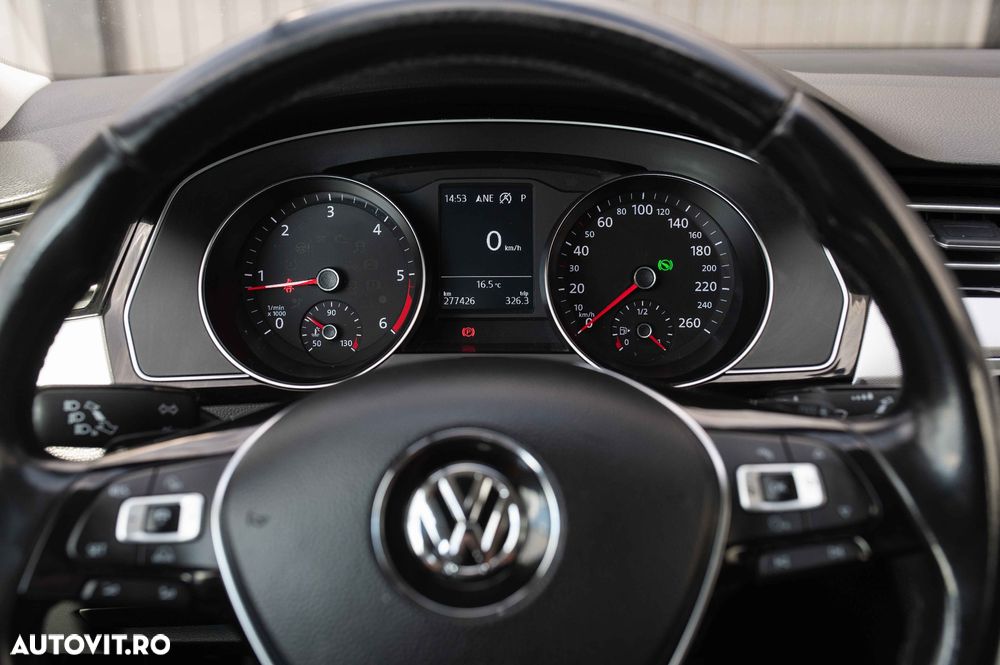 Volkswagen Passat Variant 2.0 TDI DSG Comfortline - 16