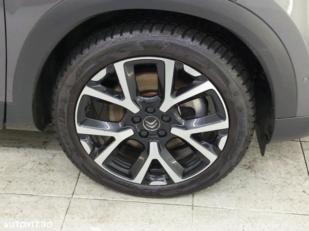 Citroën C5 Aircross 1.6 PHeV FWD 225 EAT8 Shine - 11