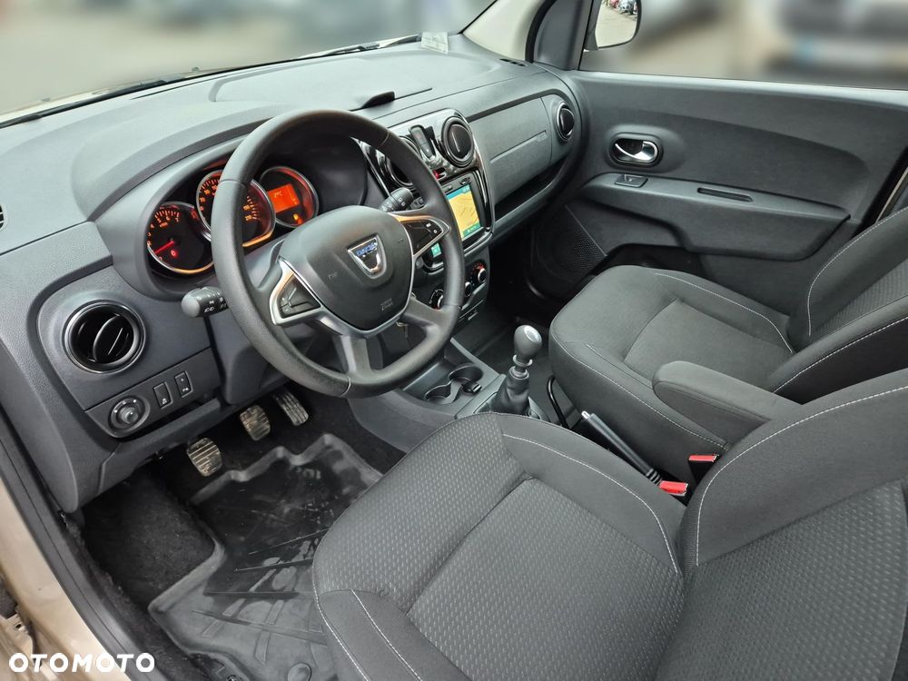 Dacia Lodgy 1.5 Blue dCi Laureate S&S EU6d - 15