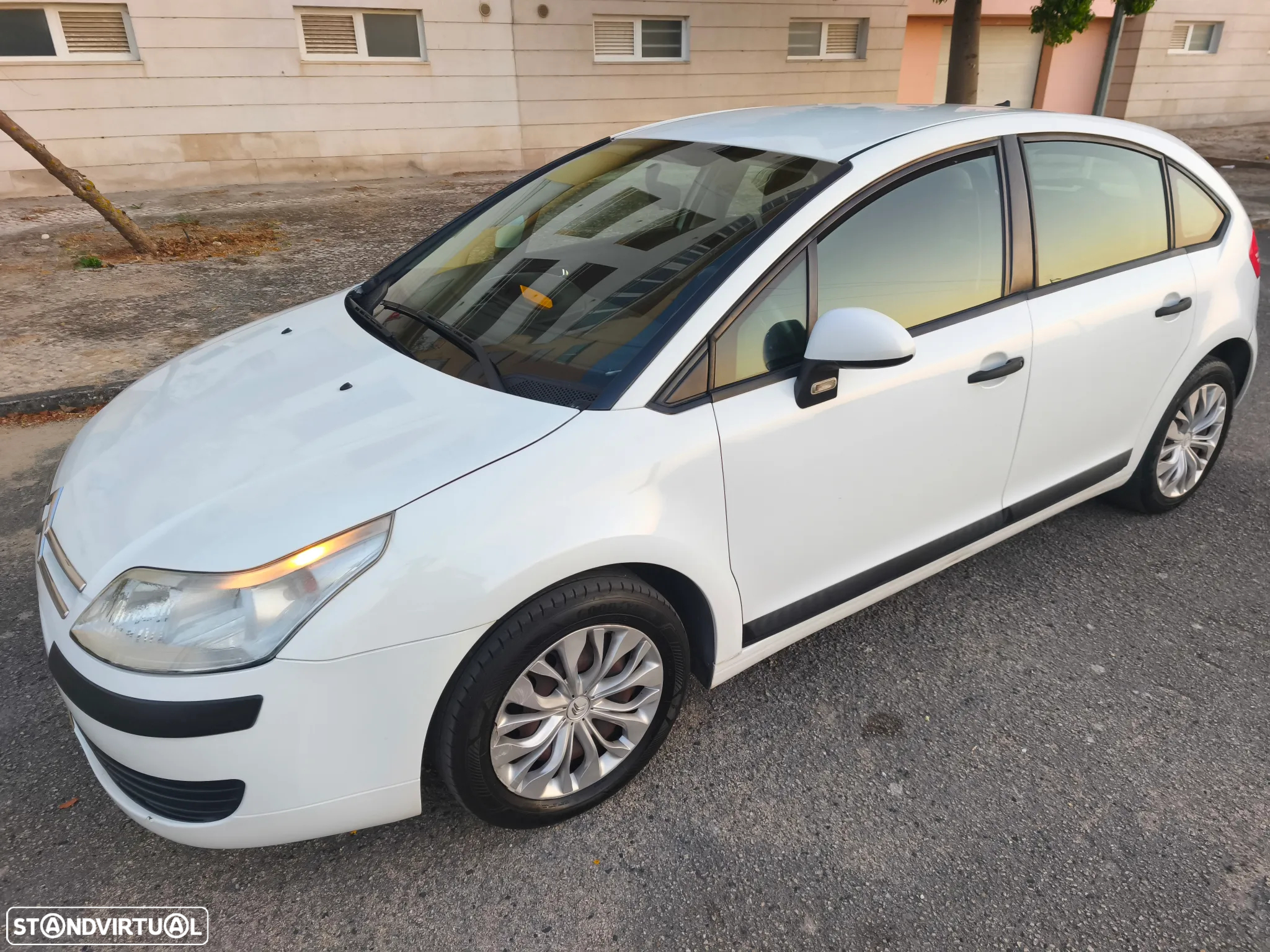 Citroën C4 1.6 HDi Style - 24
