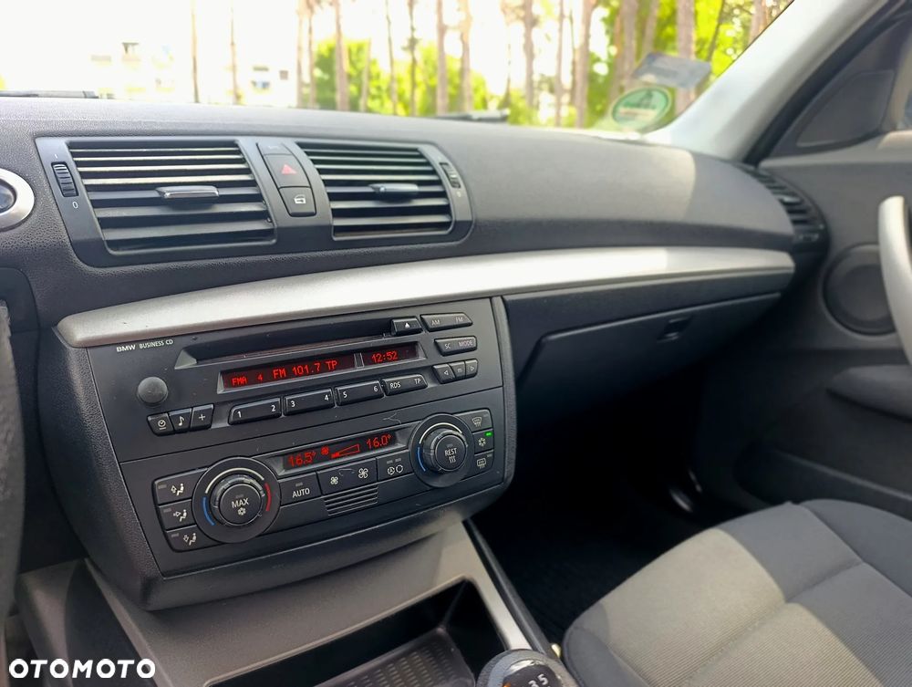 BMW Seria 1 118d DPF - 19